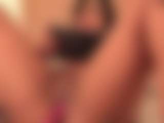 dionneventuri's Live Sex Cam Show
