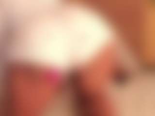 dionneventuri's Live Sex Cam Show