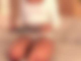 dionneventuri's Live Sex Cam Show