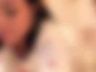 dionneventuri's Live Sex Cam Show