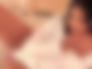 dionneventuri's Live Sex Cam Show
