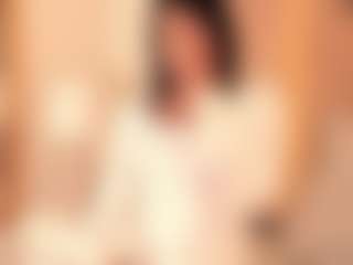 dionneventuri's Live Sex Cam Show