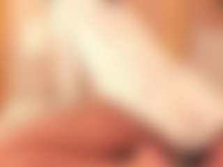 dionneventuri's Live Sex Cam Show