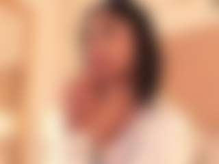 dionneventuri's Live Sex Cam Show