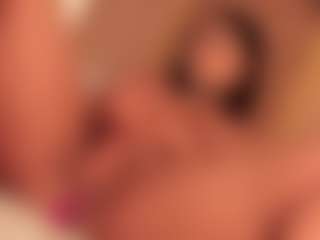 dionneventuri's Live Sex Cam Show