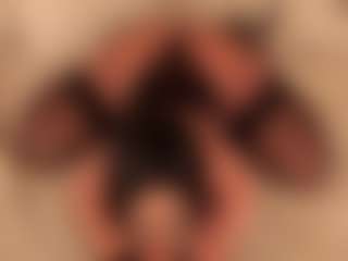 dionneventuri's Live Sex Cam Show