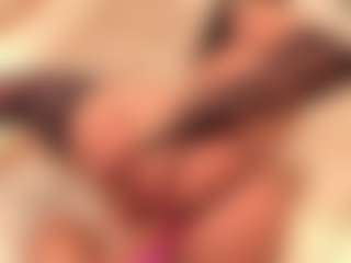 dionneventuri's Live Sex Cam Show