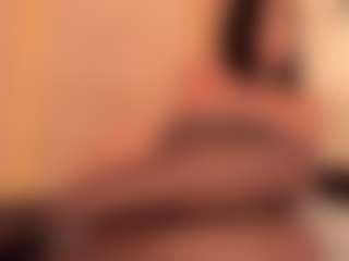 dionneventuri's Live Sex Cam Show