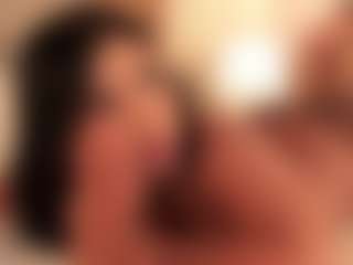 dionneventuri's Live Sex Cam Show