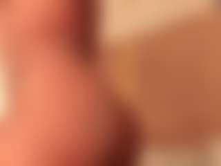 dionneventuri's Live Sex Cam Show