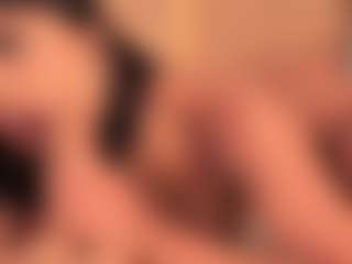 dionneventuri's Live Sex Cam Show