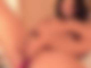 dionneventuri's Live Sex Cam Show
