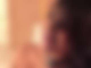dionneventuri's Live Sex Cam Show