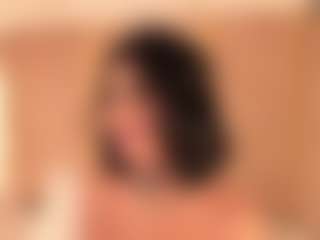 dionneventuri's Live Sex Cam Show