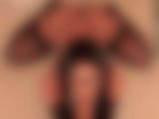 dionneventuri's Live Sex Cam Show