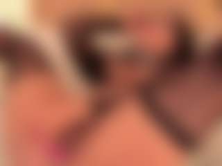 dionneventuri's Live Sex Cam Show