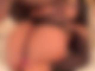 dionneventuri's Live Sex Cam Show