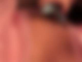 dionneventuri's Live Sex Cam Show