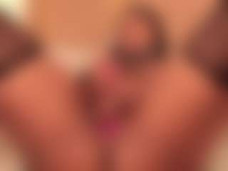 dionneventuri's Live Sex Cam Show