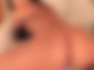 dionneventuri's Live Sex Cam Show