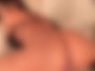dionneventuri's Live Sex Cam Show