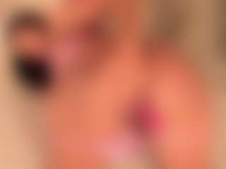 dionneventuri's Live Sex Cam Show