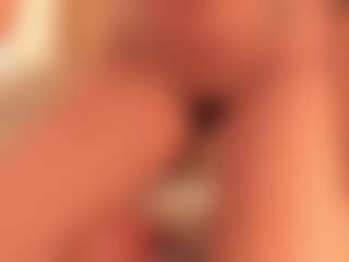 dionneventuri's Live Sex Cam Show