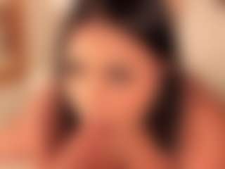 dionneventuri's Live Sex Cam Show