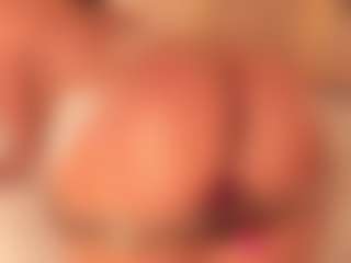 dionneventuri's Live Sex Cam Show