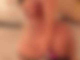 dionneventuri's Live Sex Cam Show
