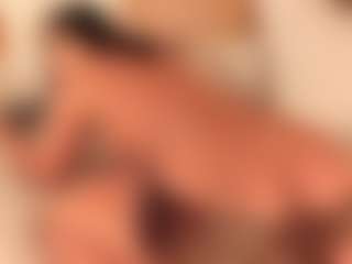 Live cam show with dionneventuri - Lovense Teen (18+) on Stripli.com