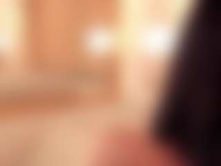 Live cam show with dionneventuri - Teen (18+) on live18s.com