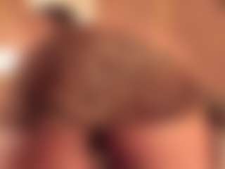 dionneventuri's Live Sex Cam Show