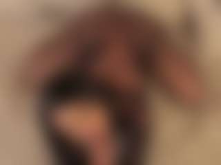 dionneventuri's Live Sex Cam Show