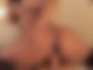 Live cam show with dionneventuri - Wet on Camsoda