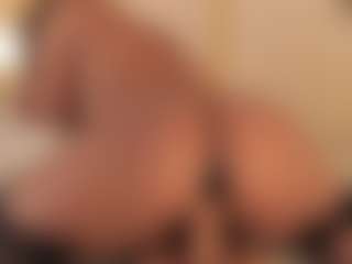 dionneventuri's Live Sex Cam Show