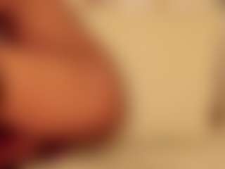 dionneventuri's Live Sex Cam Show