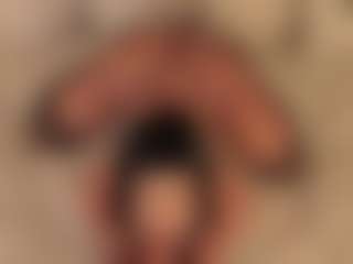 dionneventuri's Live Sex Cam Show