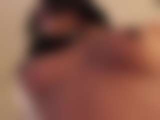 Live cam show with dionneventuri - Teen (18+) on Mixed Magazine Live