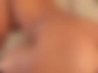dionneventuri's Live Sex Cam Show