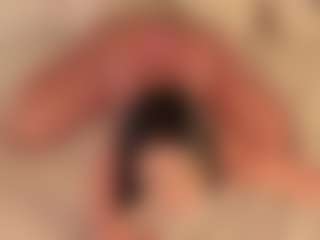 dionneventuri's Live Sex Cam Show