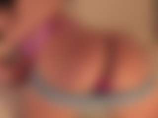 dionneventuri's Live Sex Cam Show