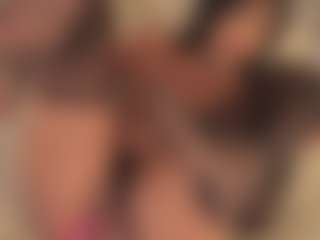 Live cam show with dionneventuri - Brown Hair on sexylive.show
