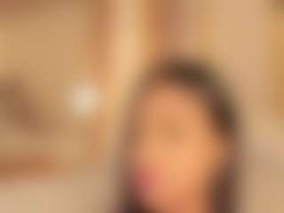 dionneventuri's Live Sex Cam Show