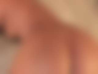 dionneventuri's Live Sex Cam Show