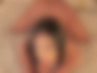 dionneventuri's Live Sex Cam Show