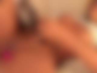 dionneventuri's Live Sex Cam Show