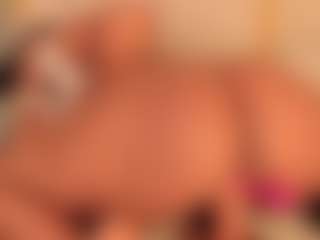 dionneventuri's Live Sex Cam Show
