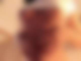 dionneventuri's Live Sex Cam Show