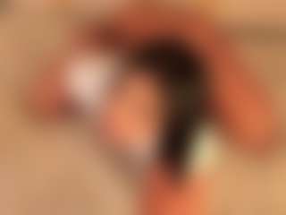 dionneventuri's Live Sex Cam Show